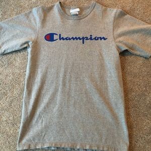 Champion tshirt